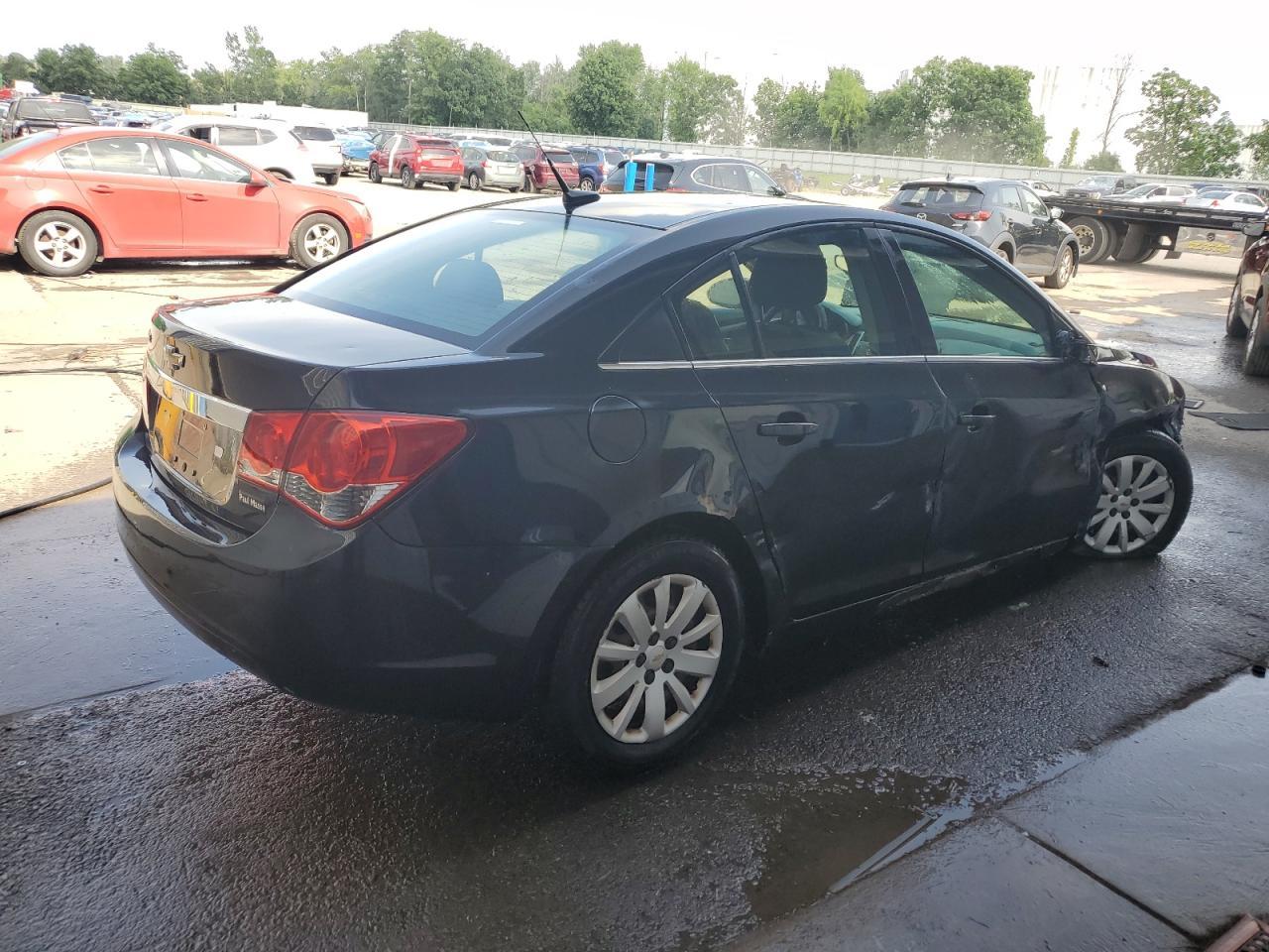 2011 CHEVROLET CRUZE
