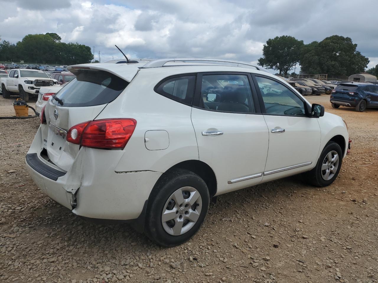 2014 NISSAN ROGUE