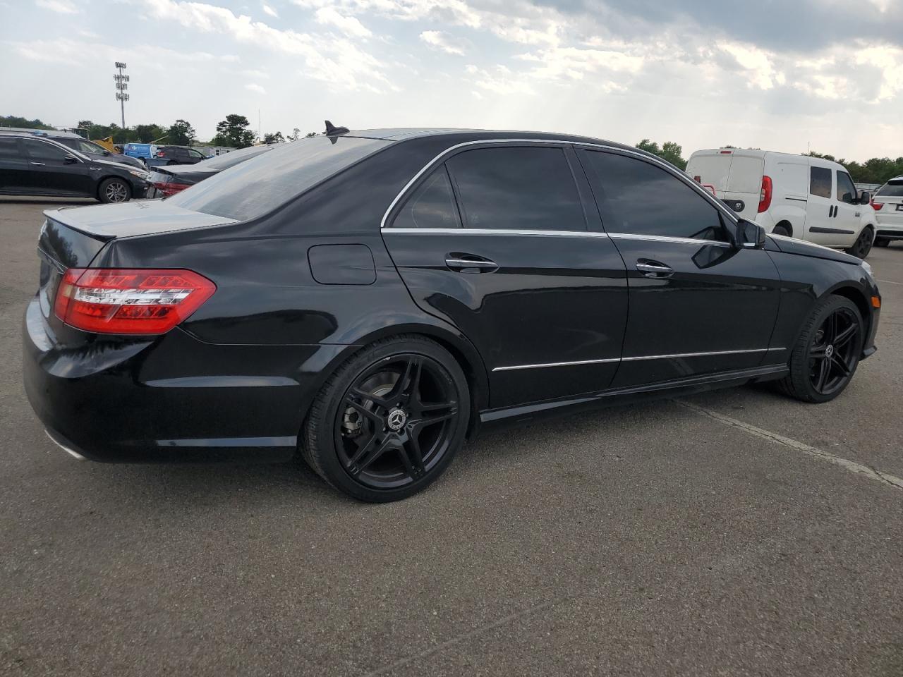 2010 MERCEDES-BENZ E-Class