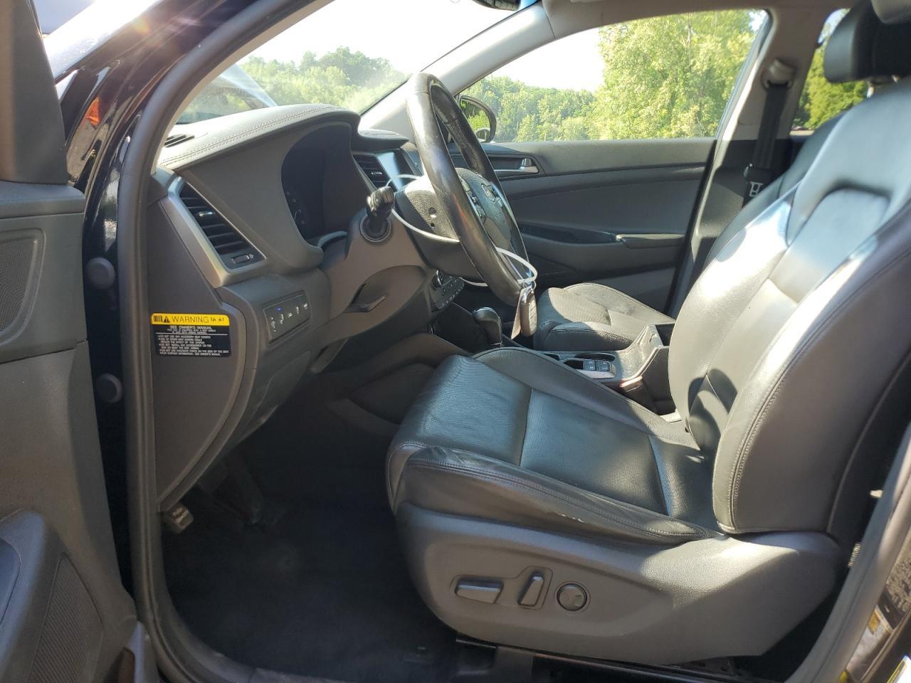 2016 HYUNDAI TUCSON