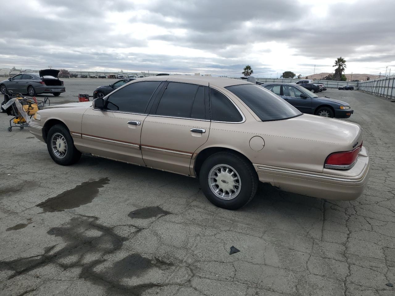1997 FORD Crown Victoria