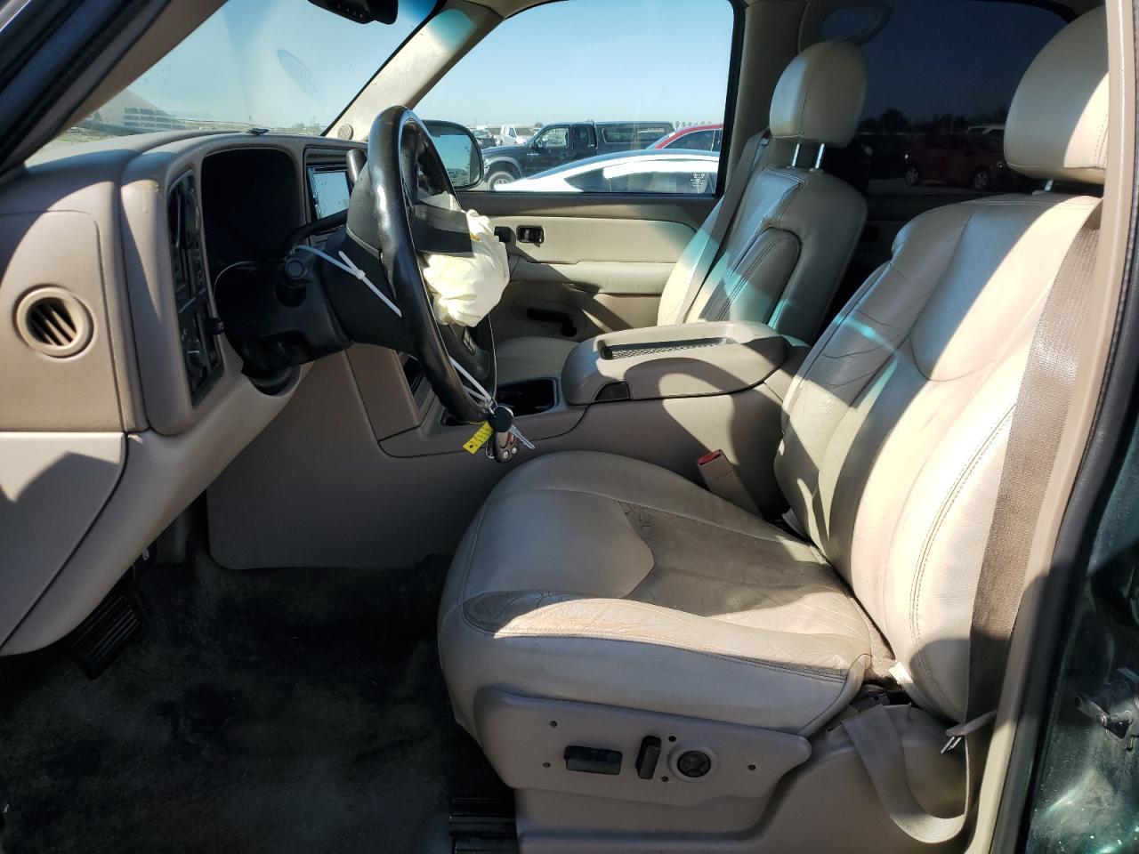 2003 CHEVROLET Tahoe