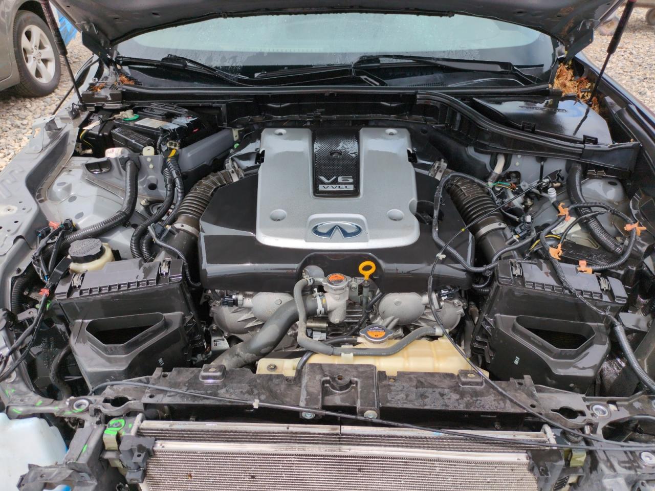 2016 INFINITI Q70