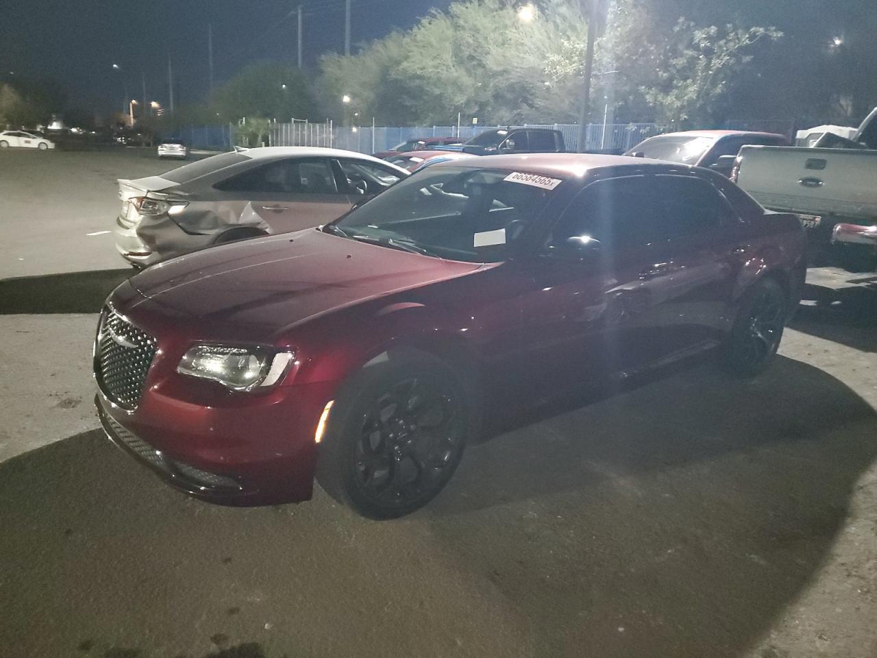 2019 CHRYSLER 300