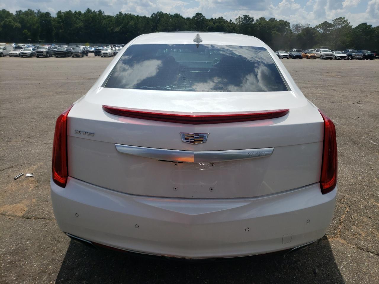 2016 CADILLAC XTS
