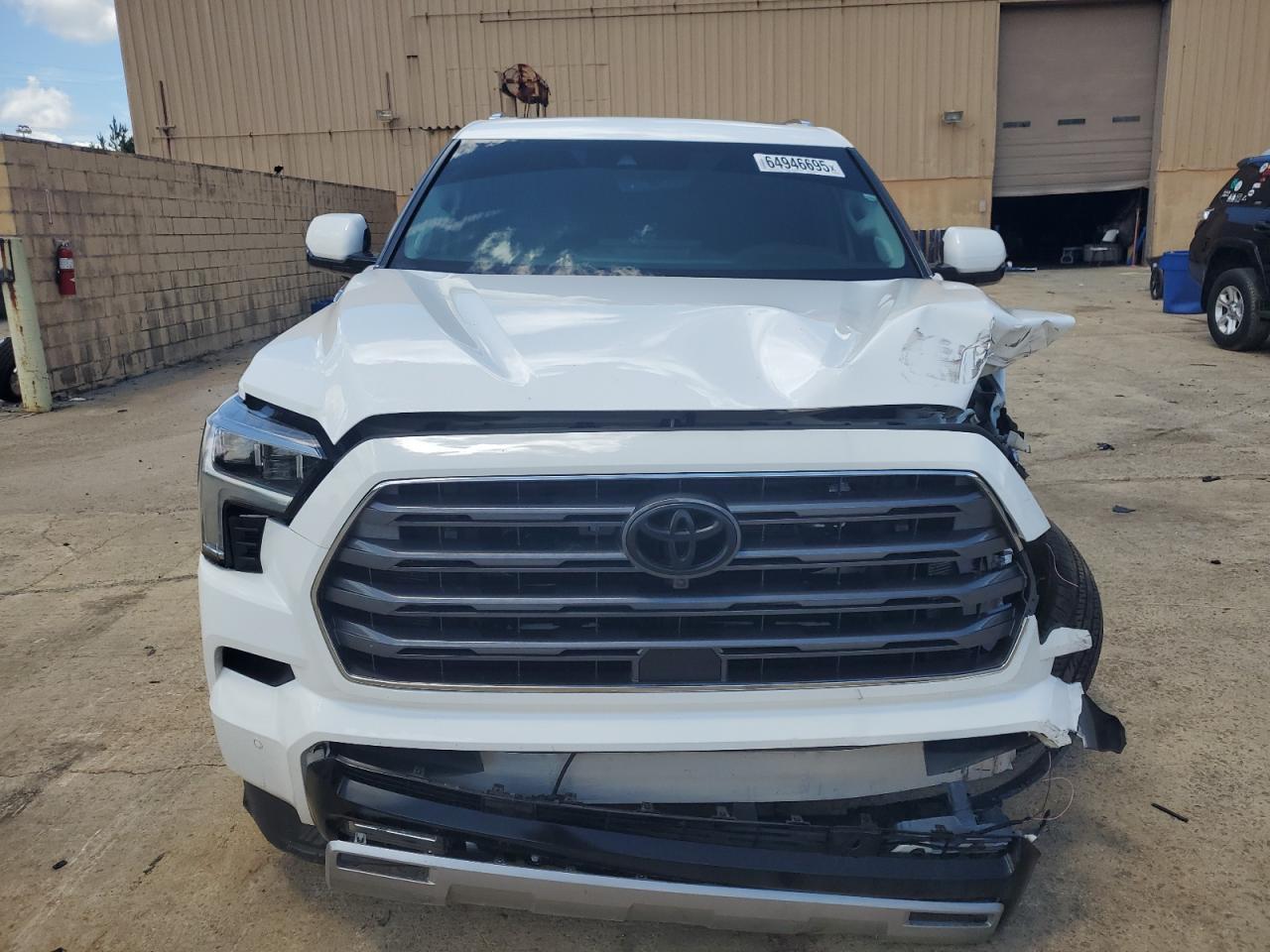2024 TOYOTA Sequoia