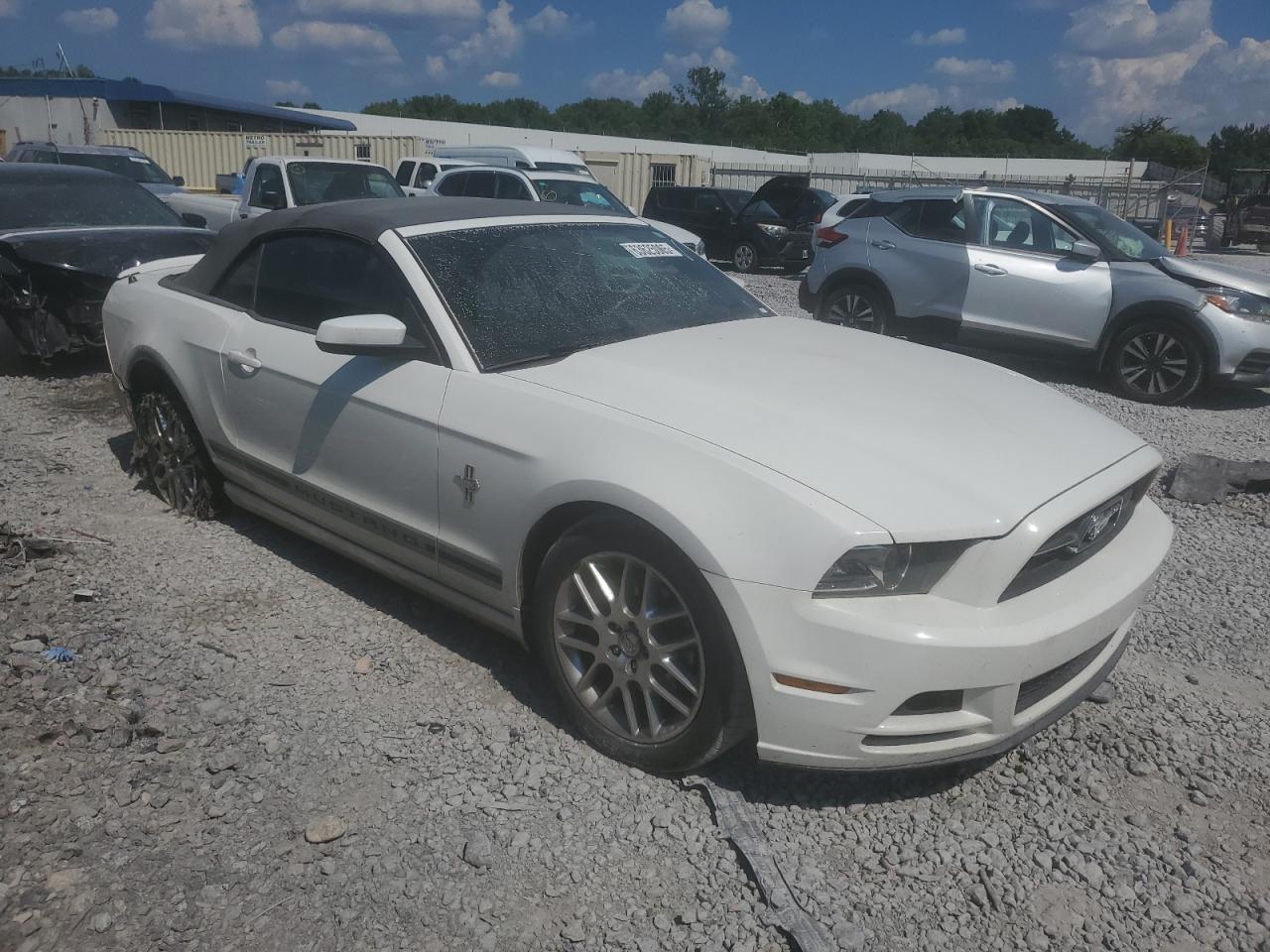 2013 FORD MUSTANG