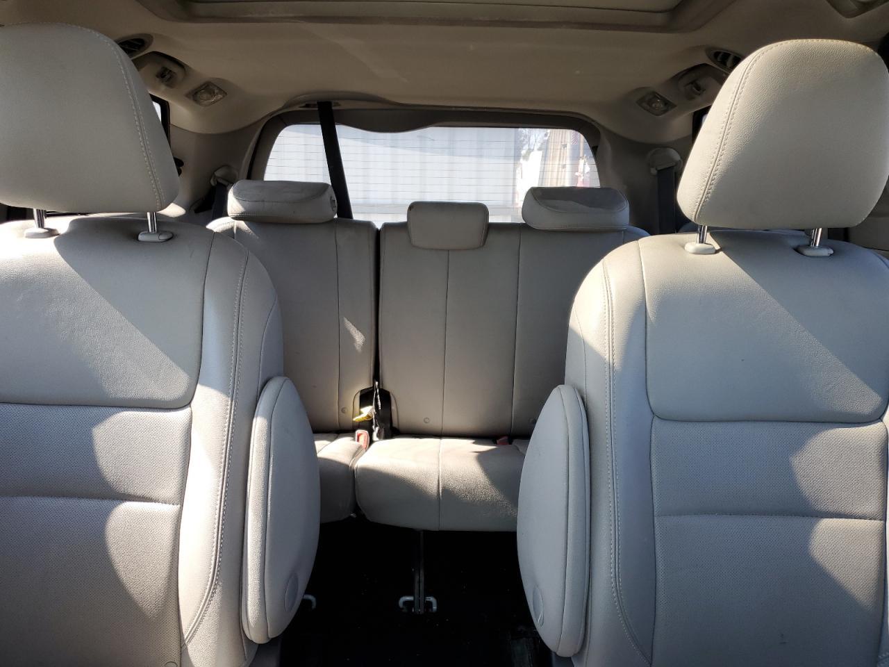 2017 TOYOTA SIENNA