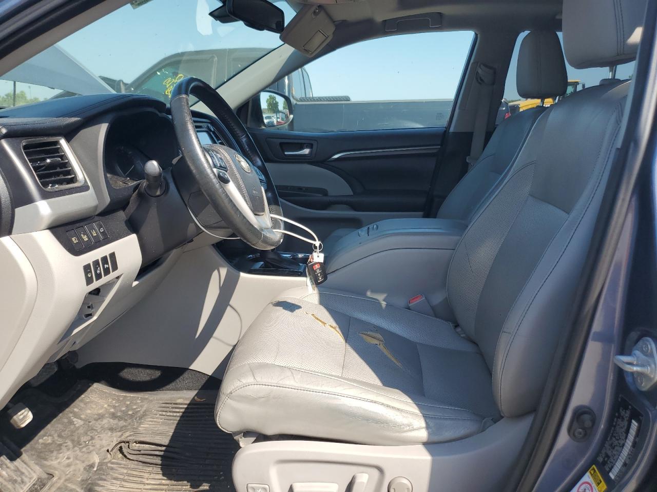 2014 TOYOTA HIGHLANDER