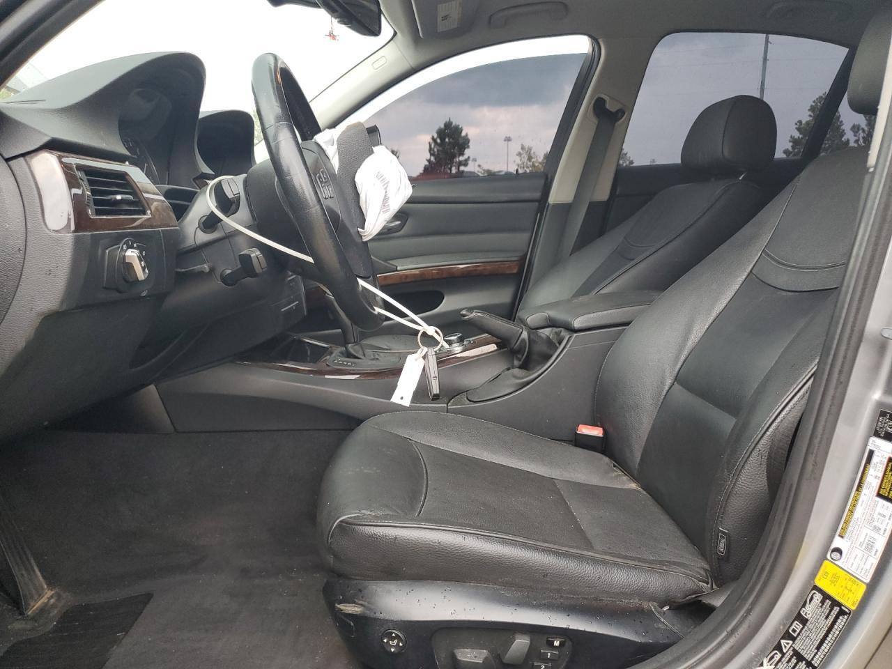 2011 BMW 3 SERIES