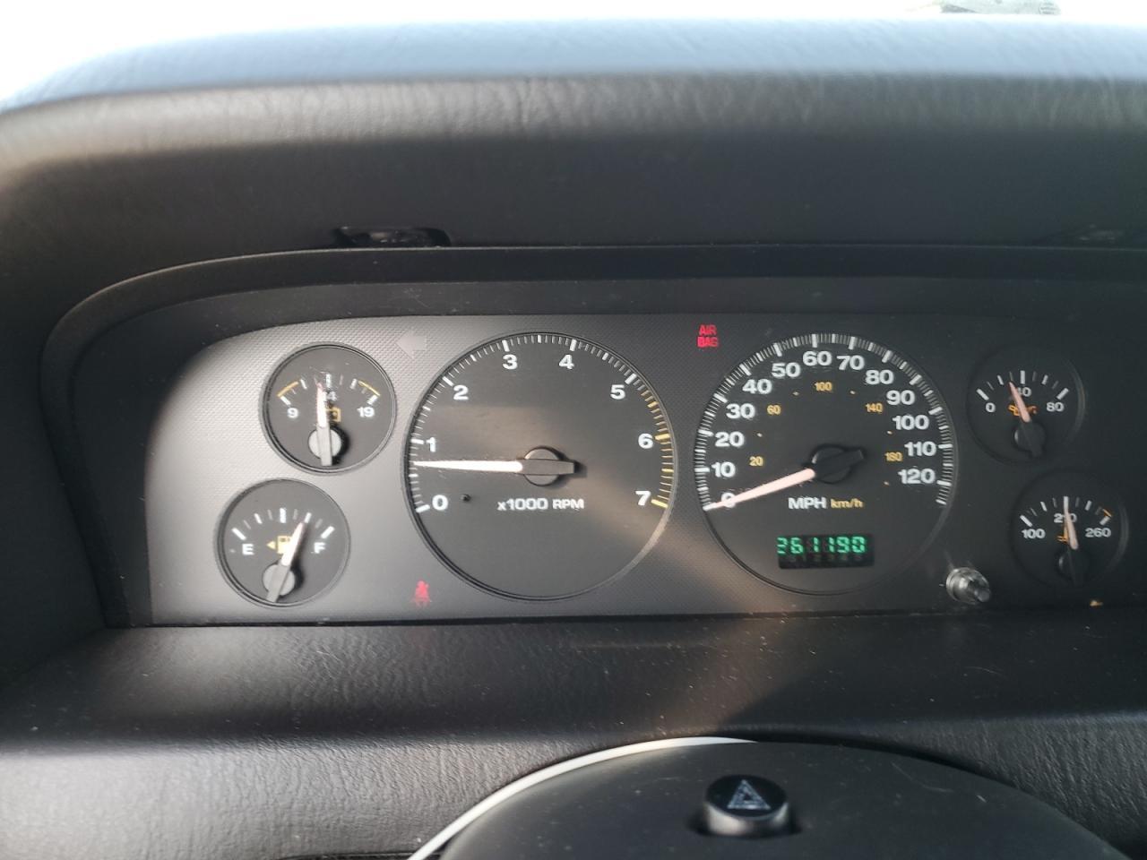 2002 JEEP Grand Cherokee