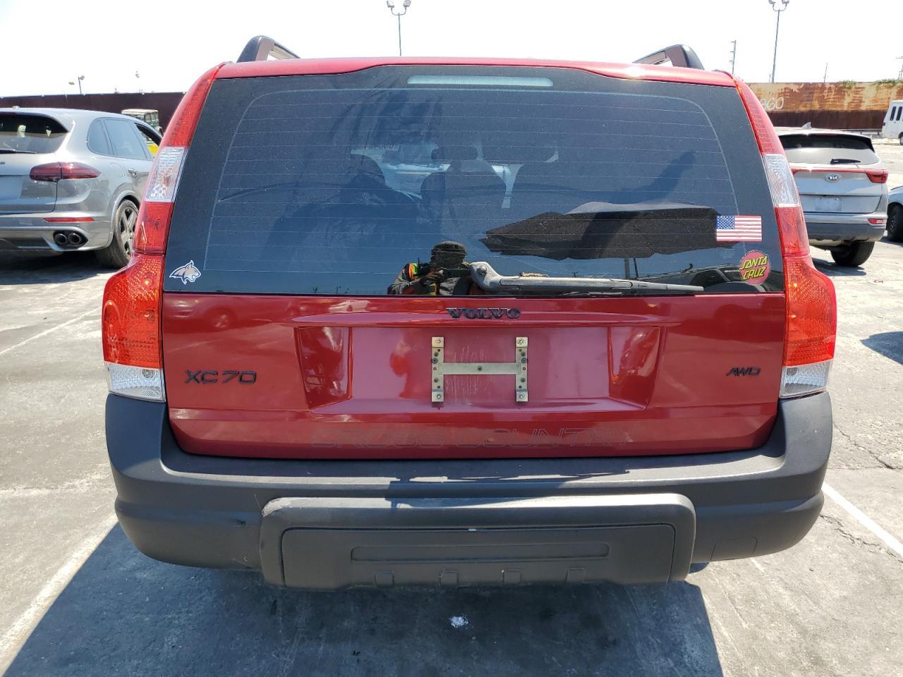 2005 VOLVO XC70