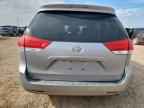 2011 TOYOTA SIENNA