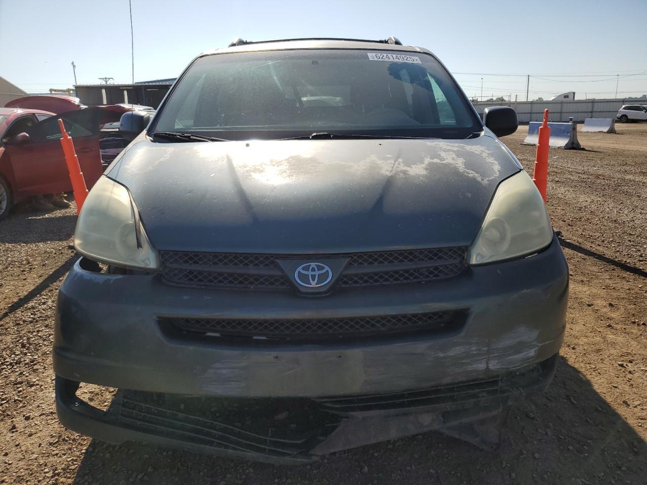 2004 TOYOTA SIENNA