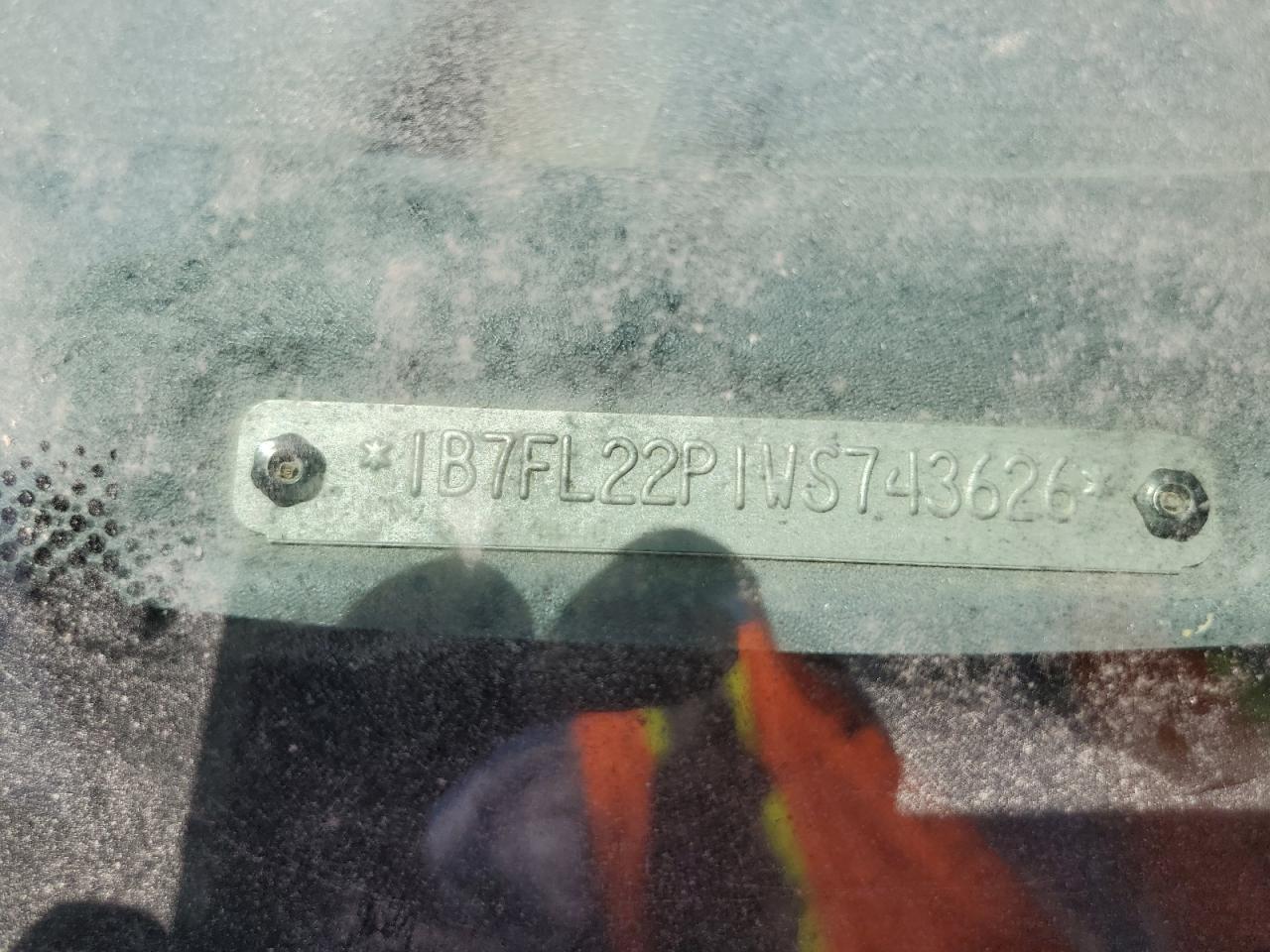 1998 DODGE Dakota