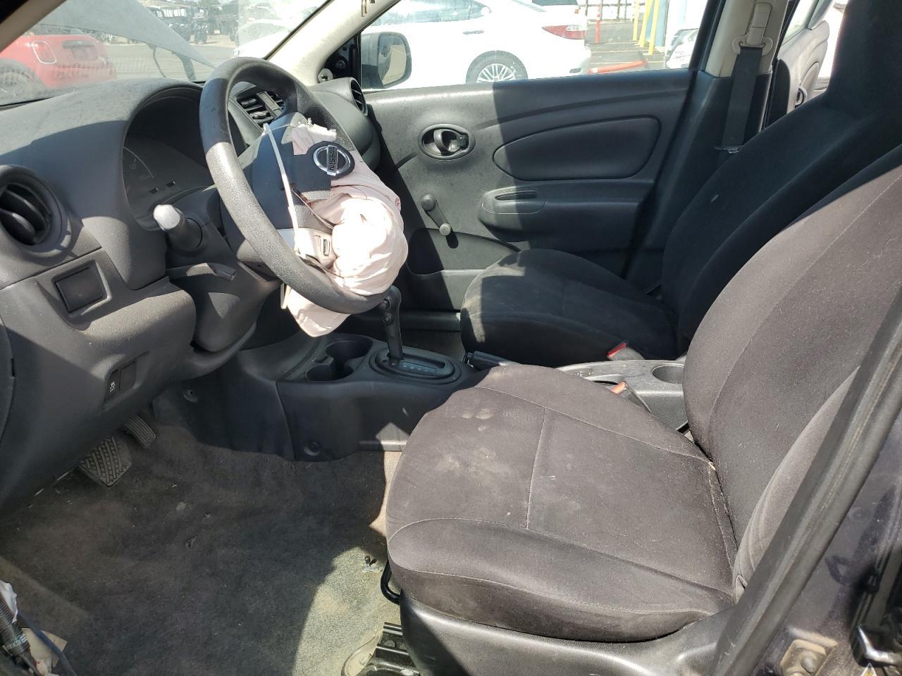 2015 NISSAN VERSA