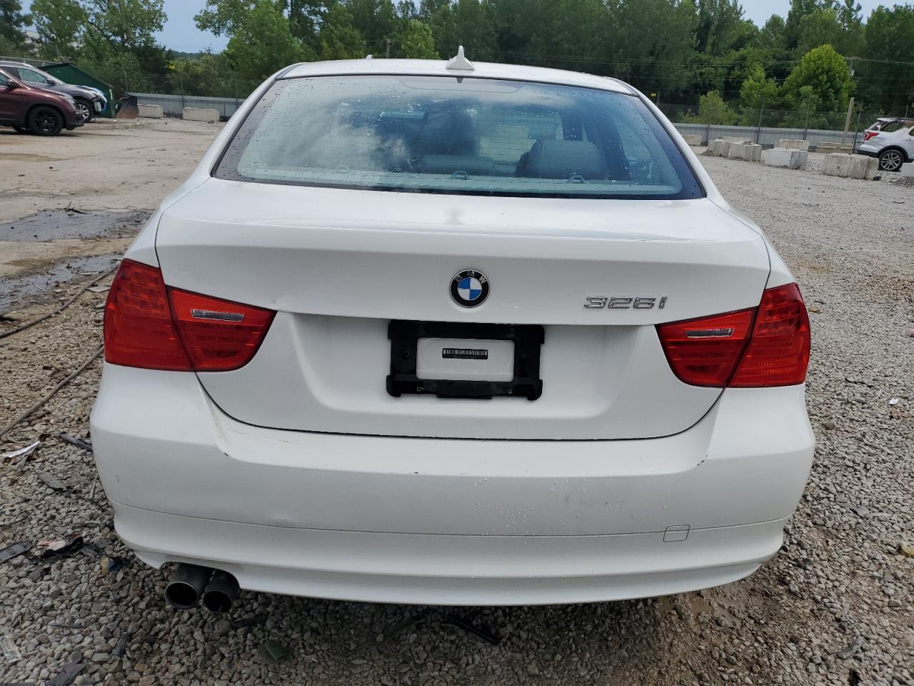 2011 BMW 3 SERIES