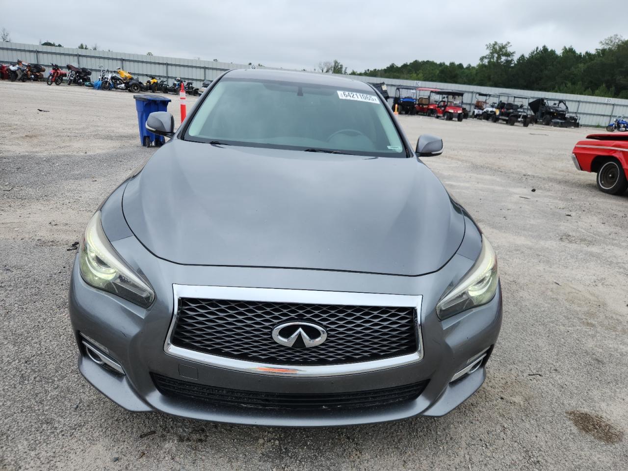 2015 INFINITI Q50