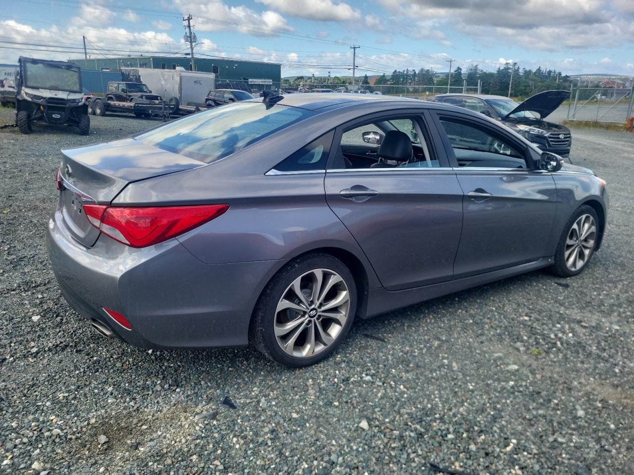2014 HYUNDAI SONATA