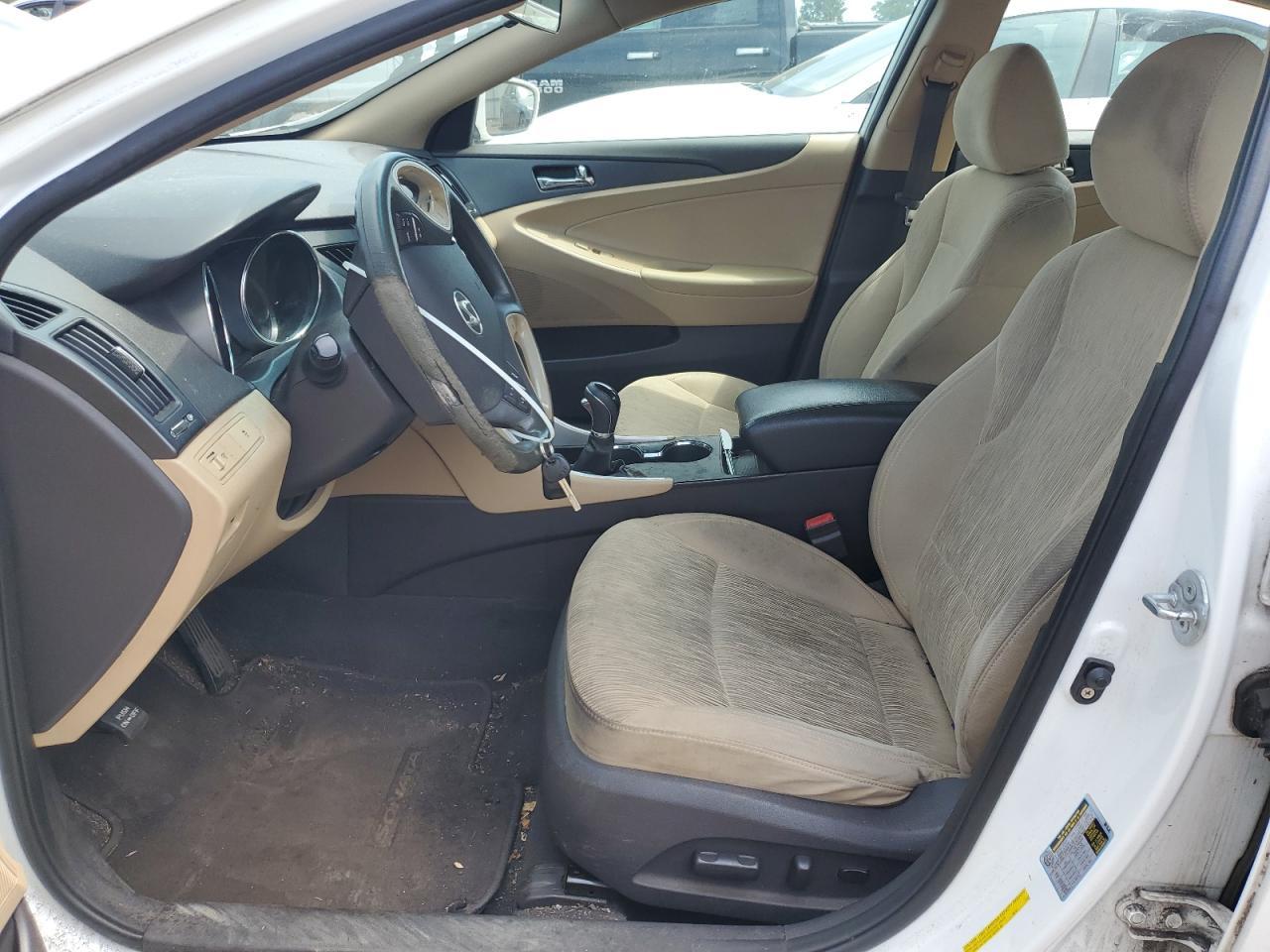 2011 HYUNDAI SONATA