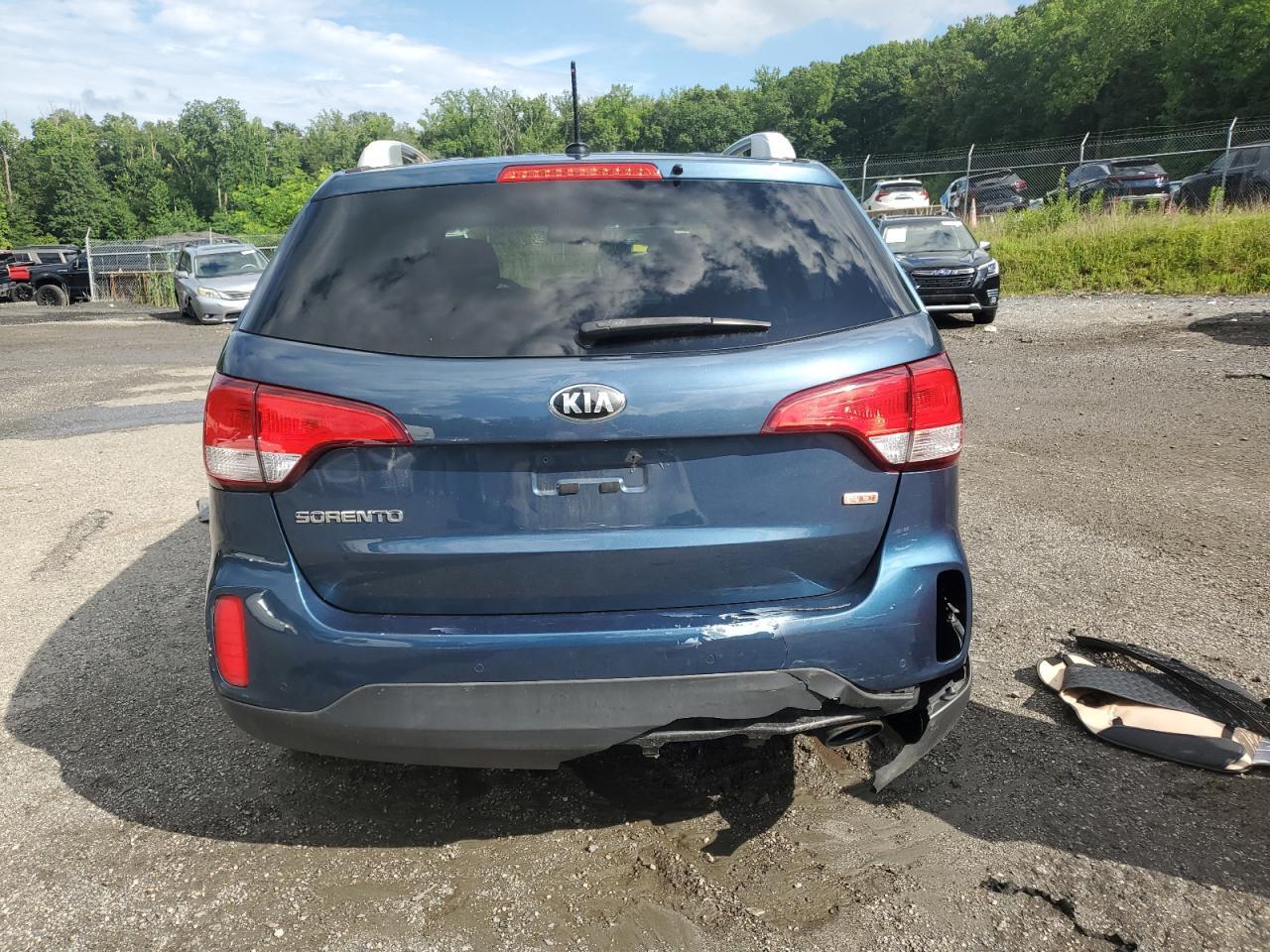 2015 KIA SORENTO