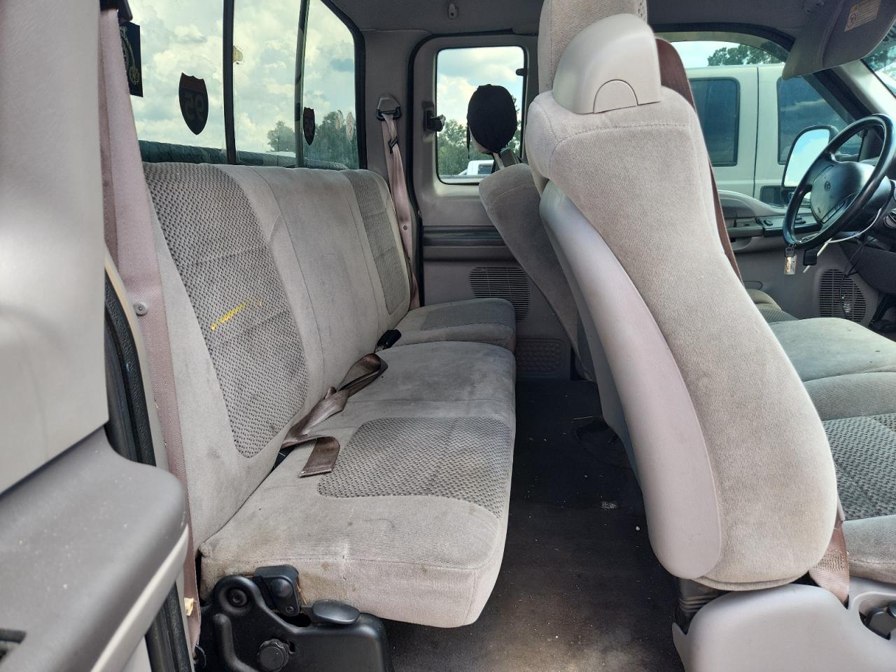 2001 FORD F-350