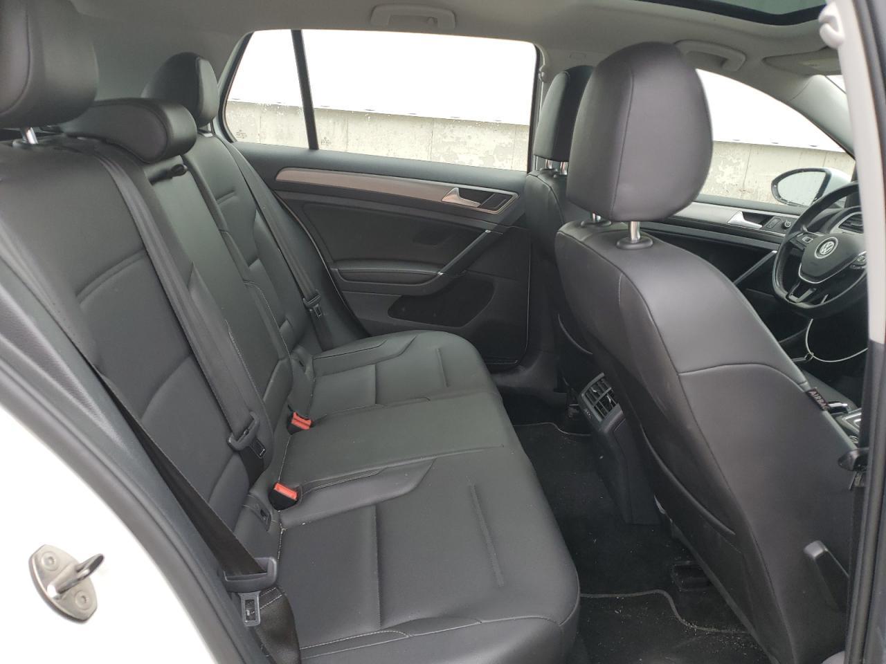 2015 VOLKSWAGEN GOLF