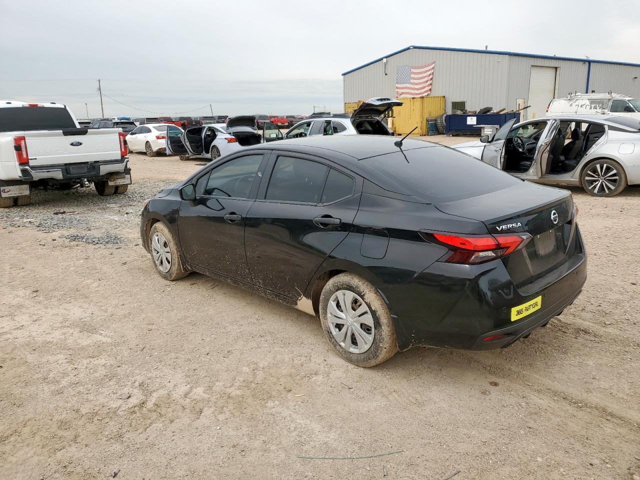 2021 NISSAN VERSA