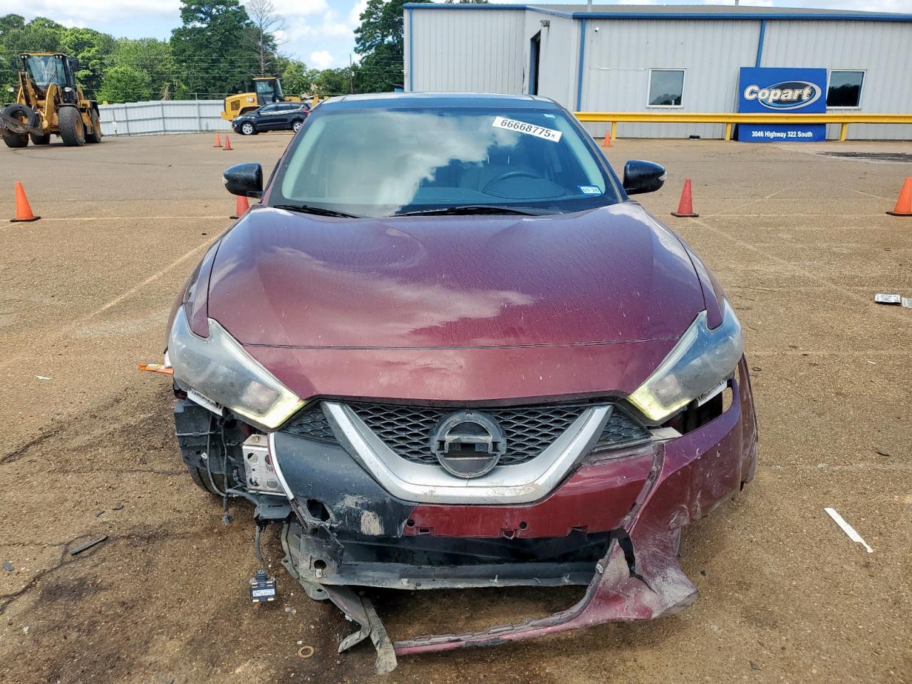 2017 NISSAN Maxima