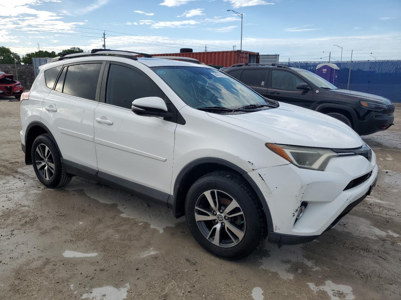 2017 TOYOTA RAV4