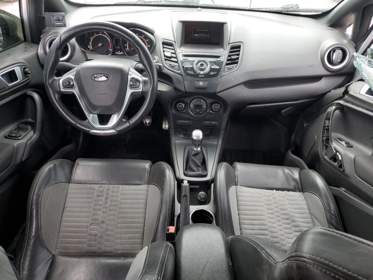 2014 FORD Fiesta