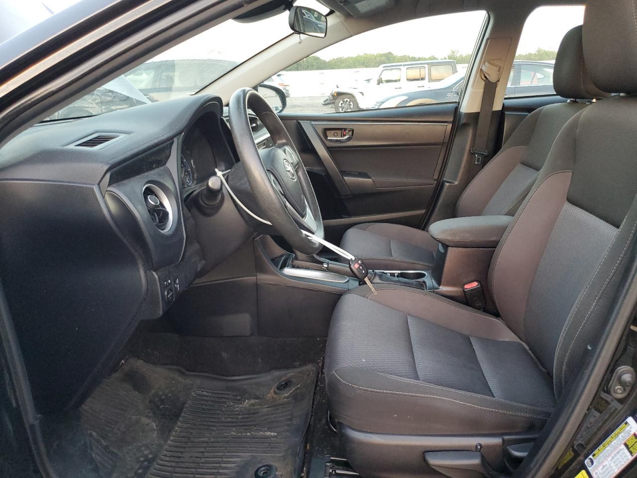 2017 TOYOTA COROLLA
