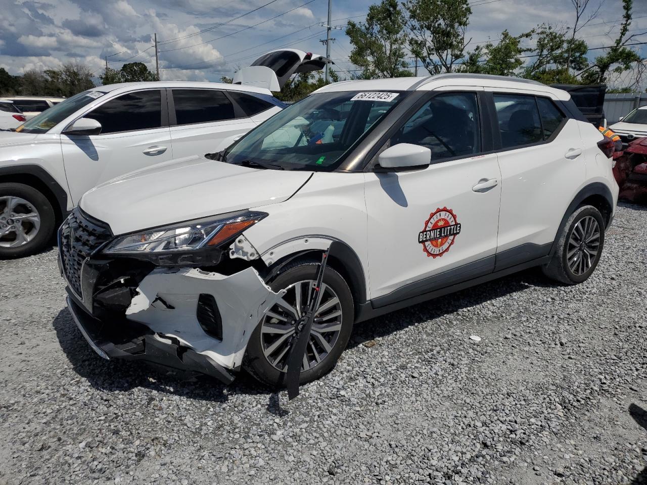 2021 NISSAN KICKS