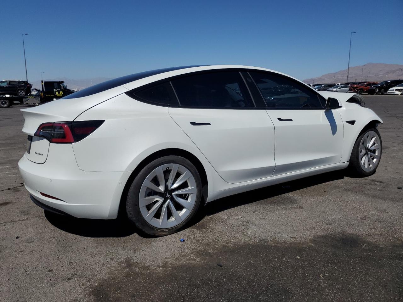 2022 TESLA MODEL 3