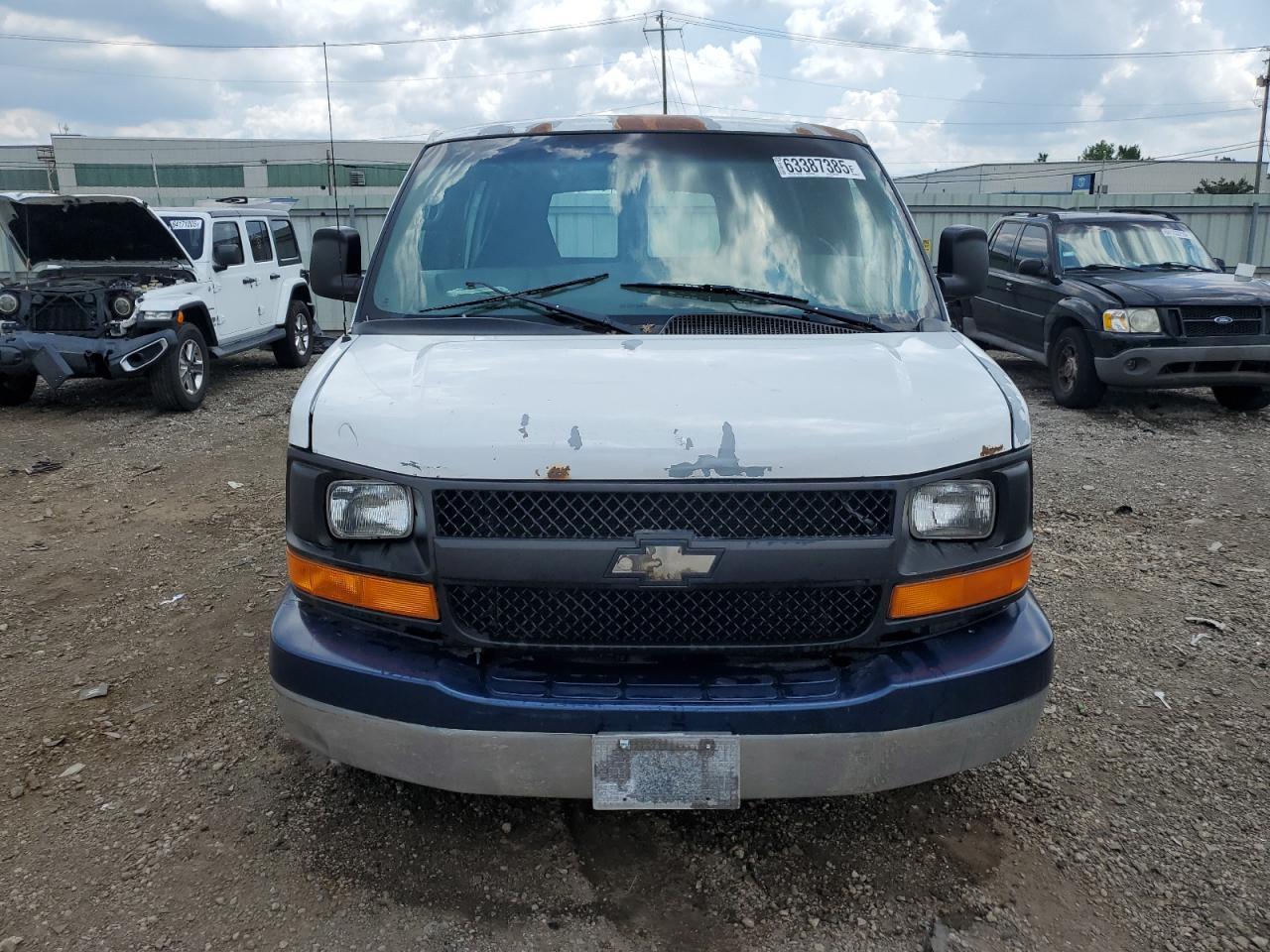 2005 CHEVROLET Express 3500