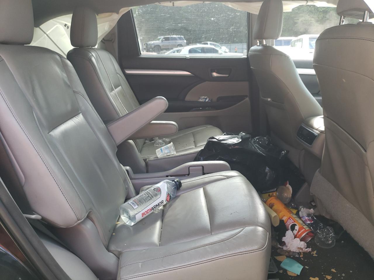 2014 TOYOTA HIGHLANDER