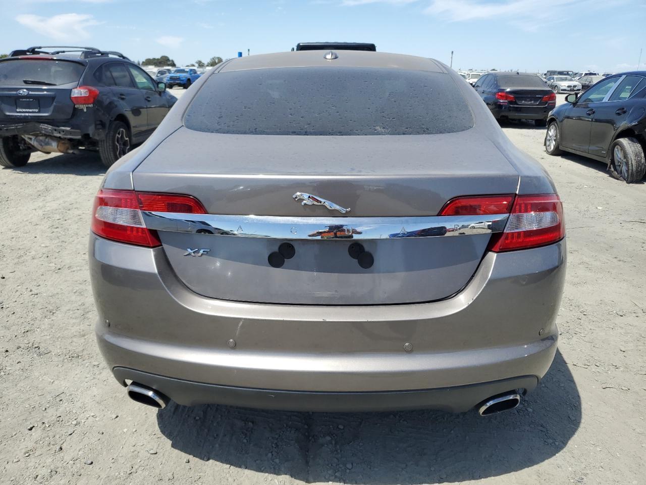 2011 JAGUAR XF