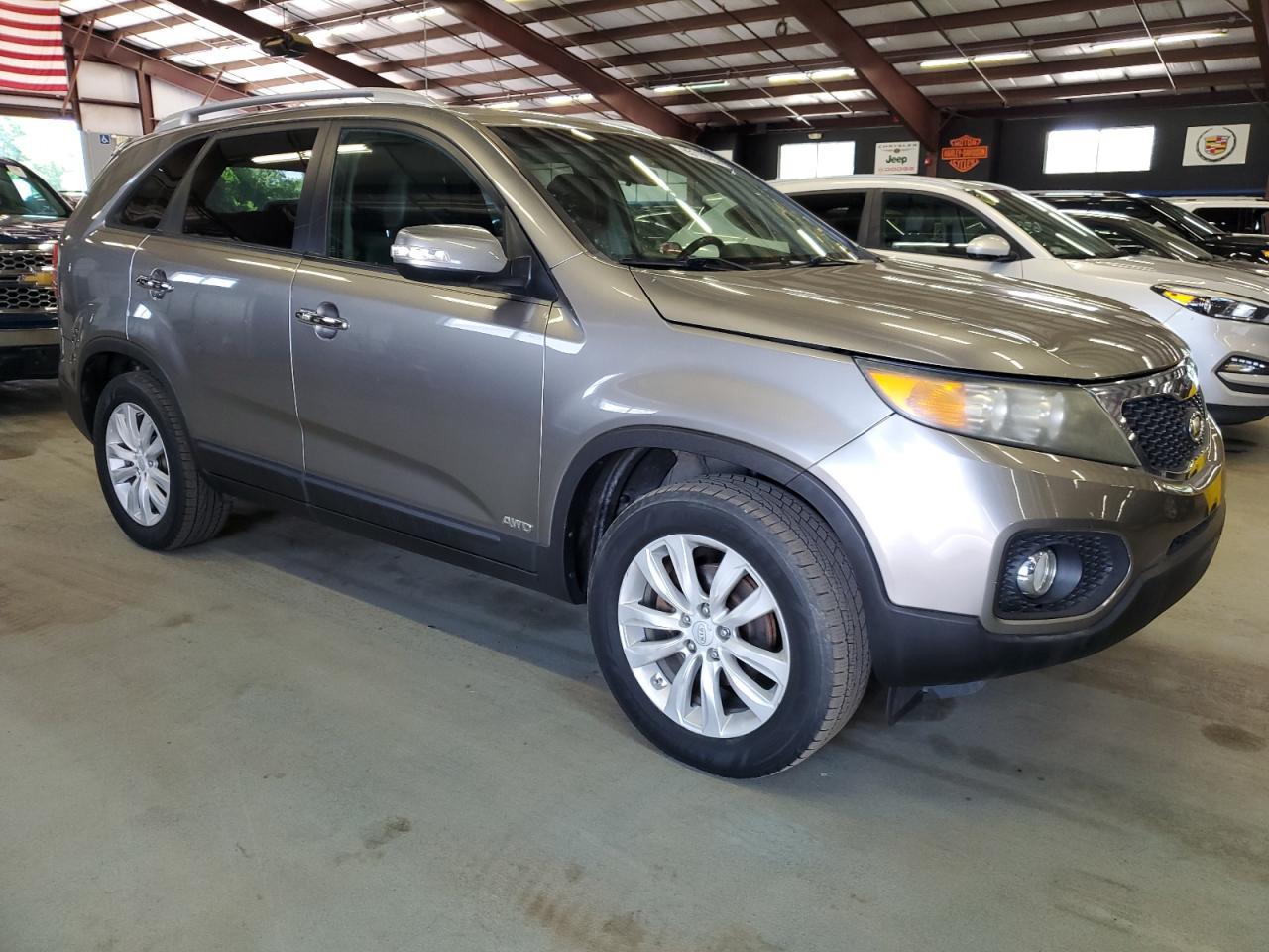 2011 KIA SORENTO