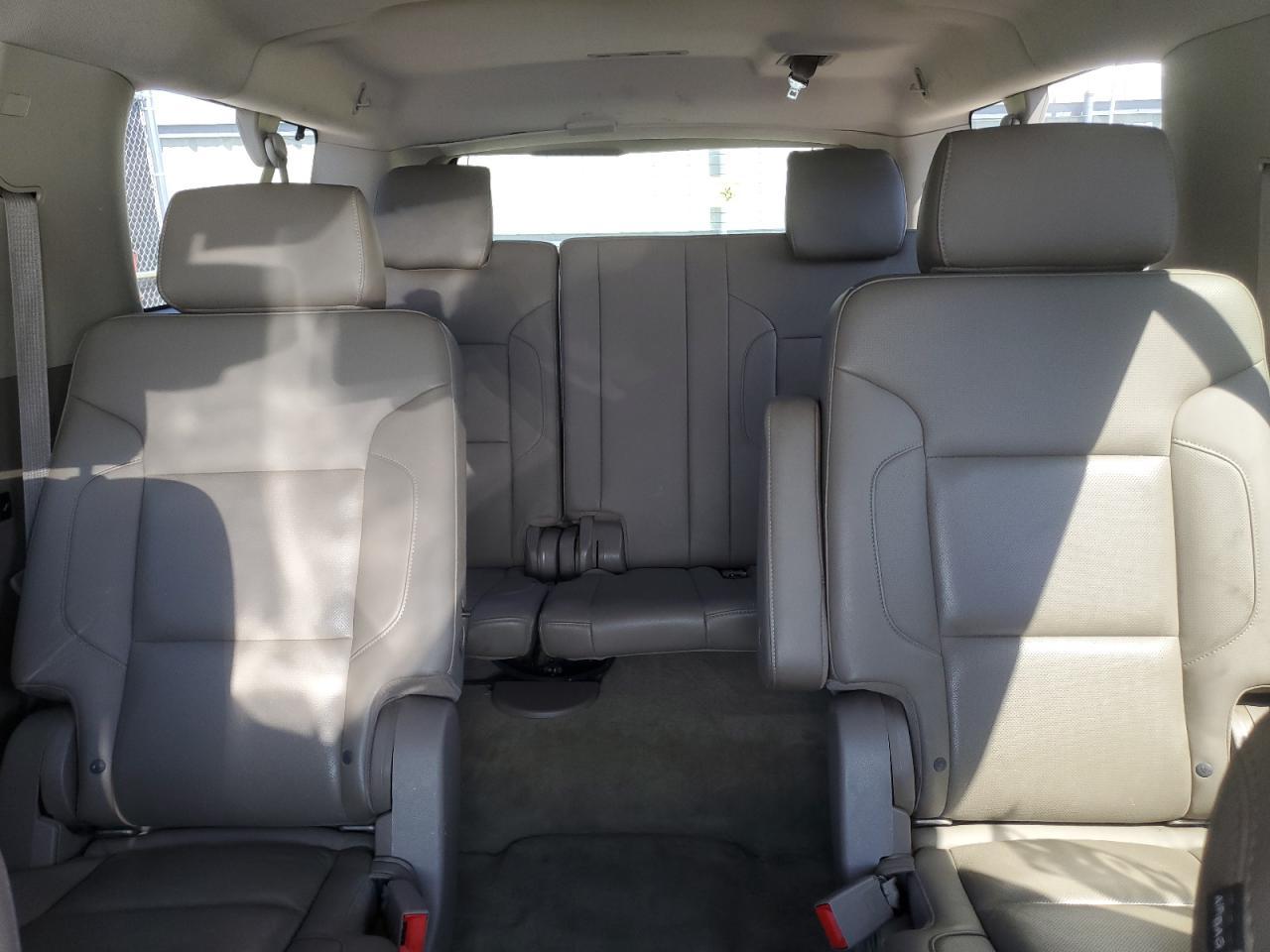 2015 CHEVROLET Suburban