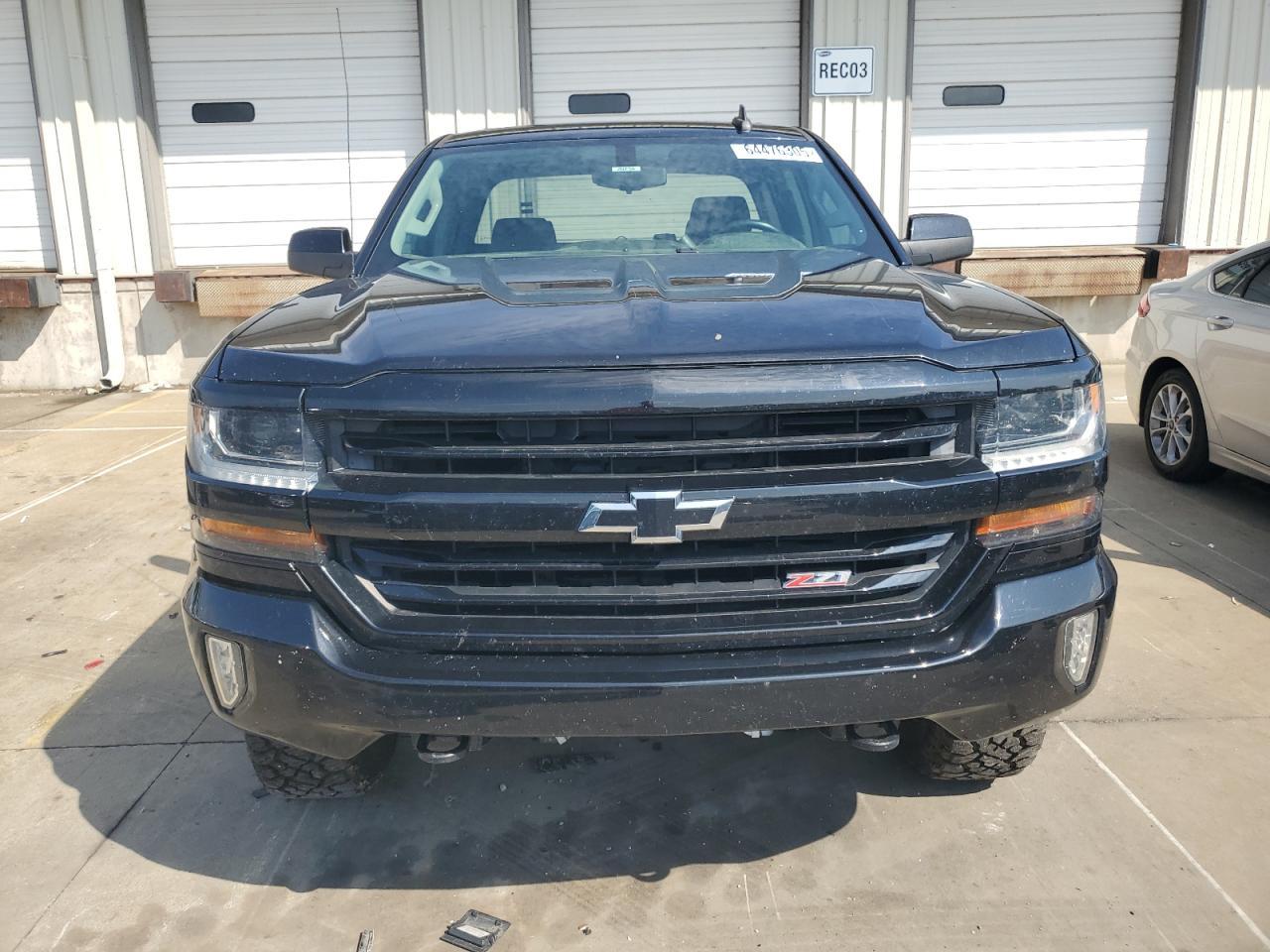 2018 CHEVROLET Silverado
