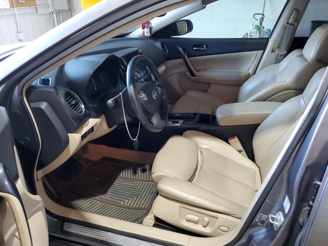 2014 NISSAN Maxima