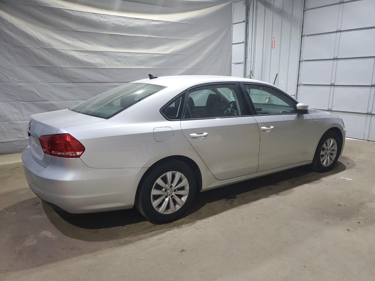2014 VOLKSWAGEN Passat