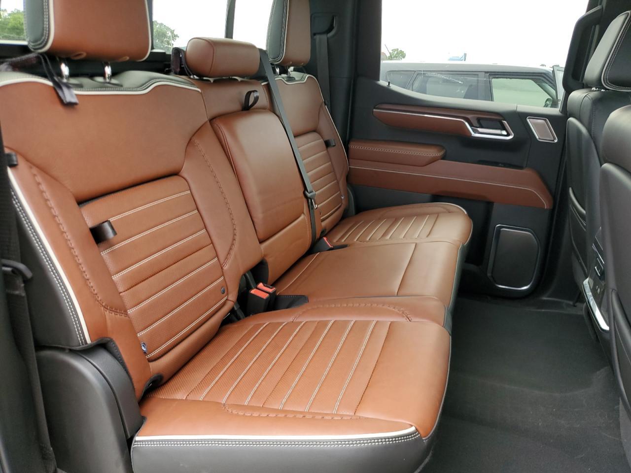 2024 GMC Sierra