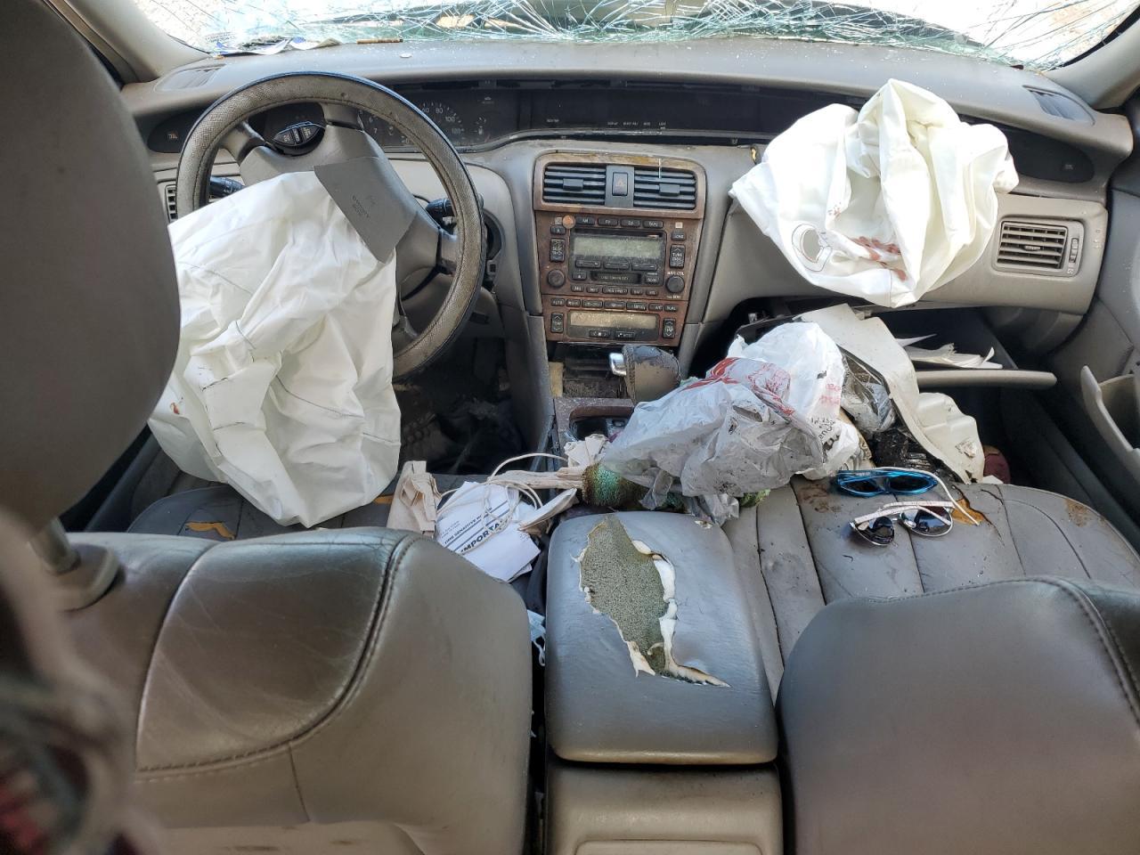 2004 TOYOTA Avalon