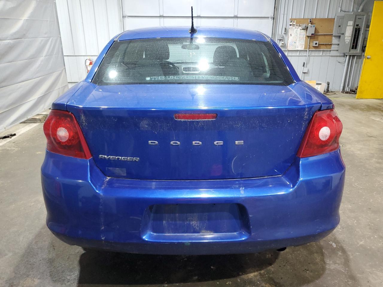 2012 DODGE Avenger