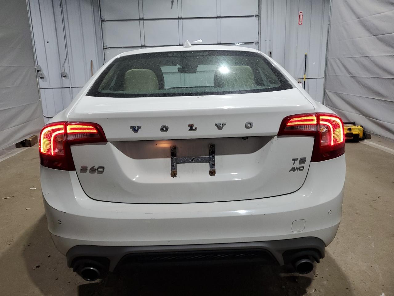 2017 VOLVO S60