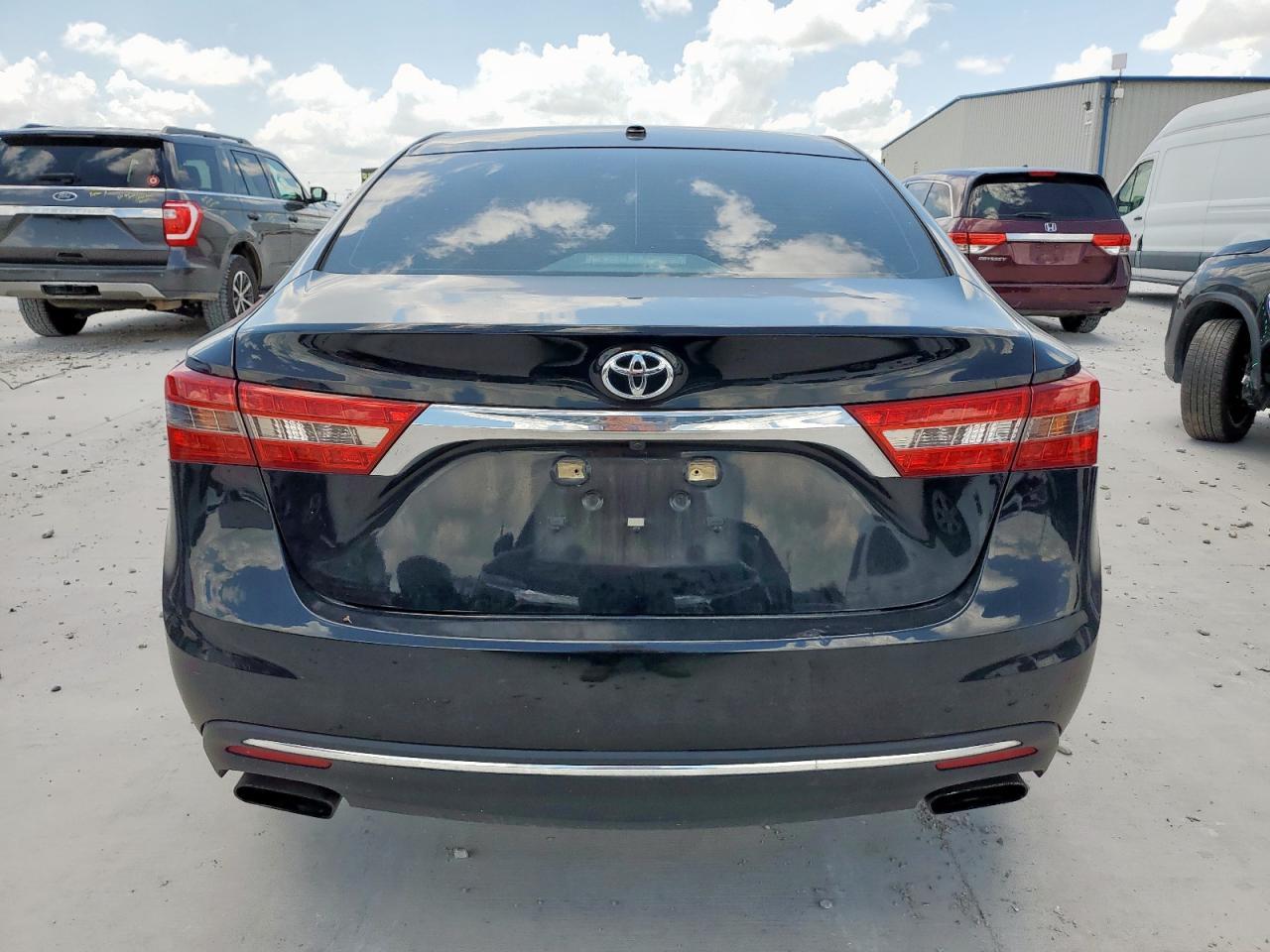 2016 TOYOTA Avalon