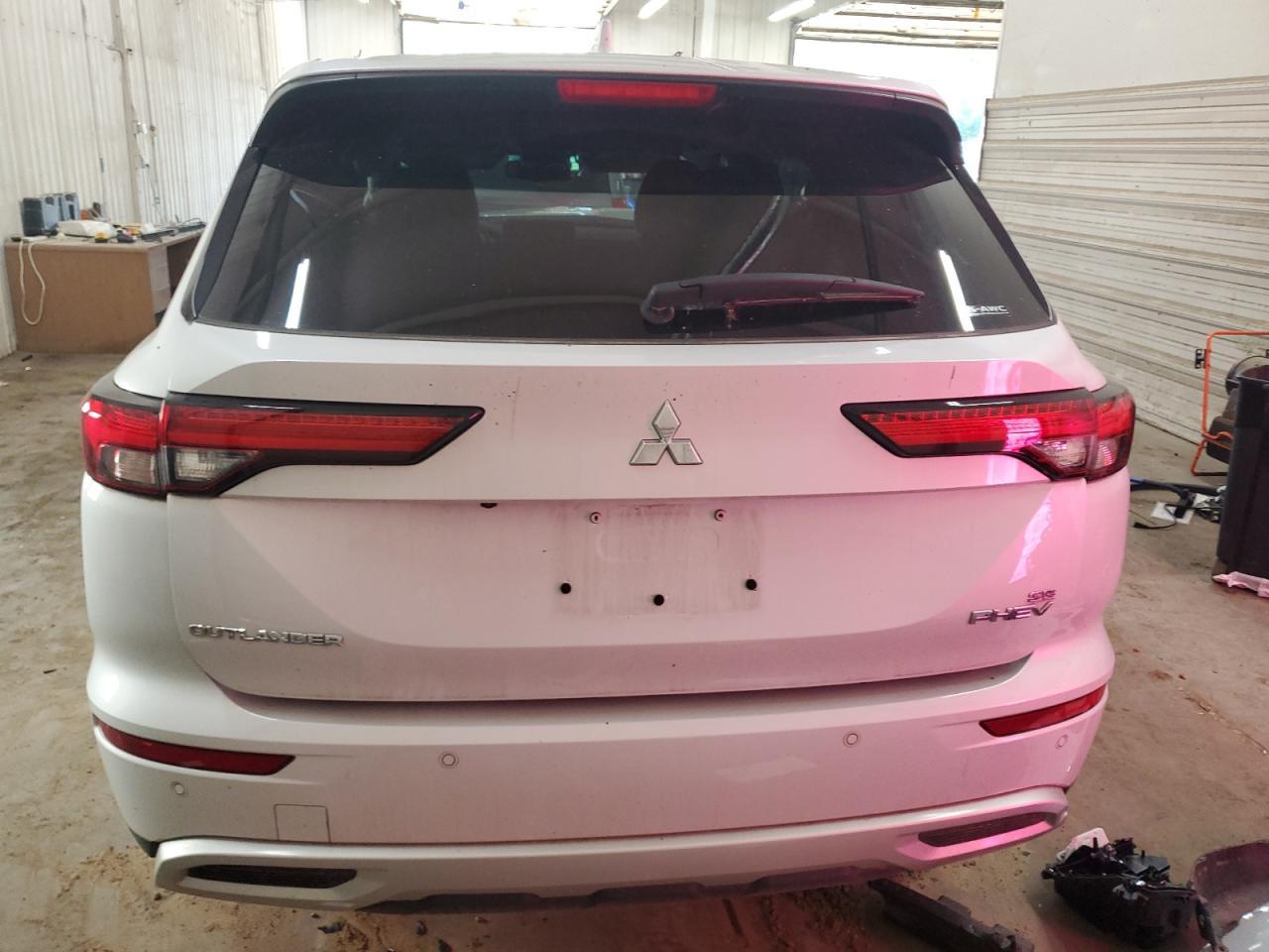 2023 MITSUBISHI outlander