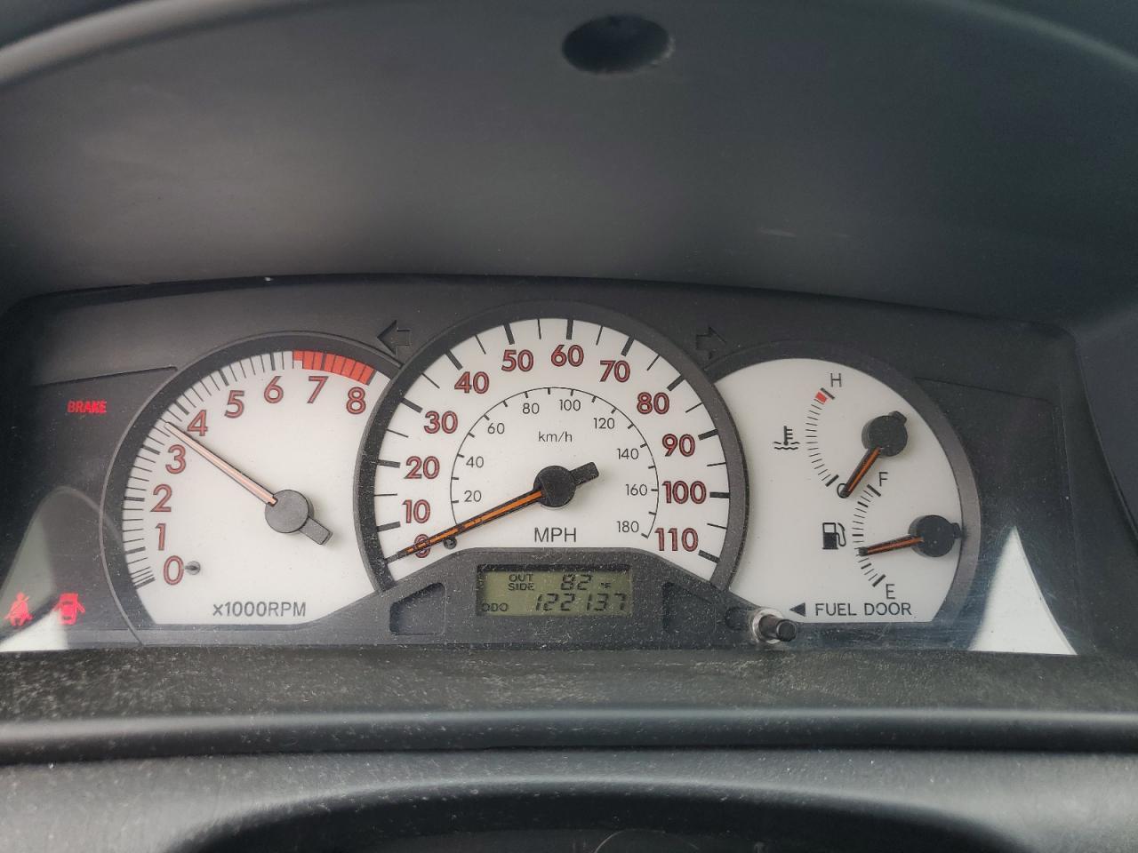 2004 TOYOTA COROLLA
