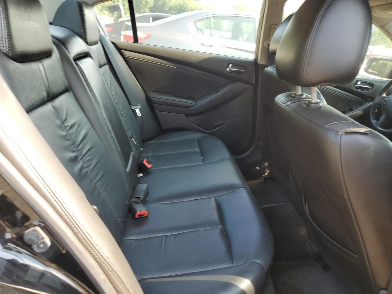 2011 NISSAN ALTIMA